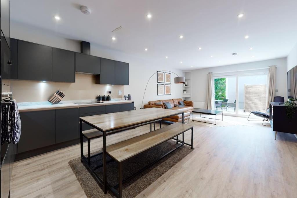 Stylish 2Bed Flat 10Min To Wimbledon Tennis Courts Londýn Exteriér fotografie